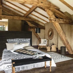 Banco bege em bambu e corda 32cm