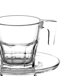Chávena de café em vidro com pires