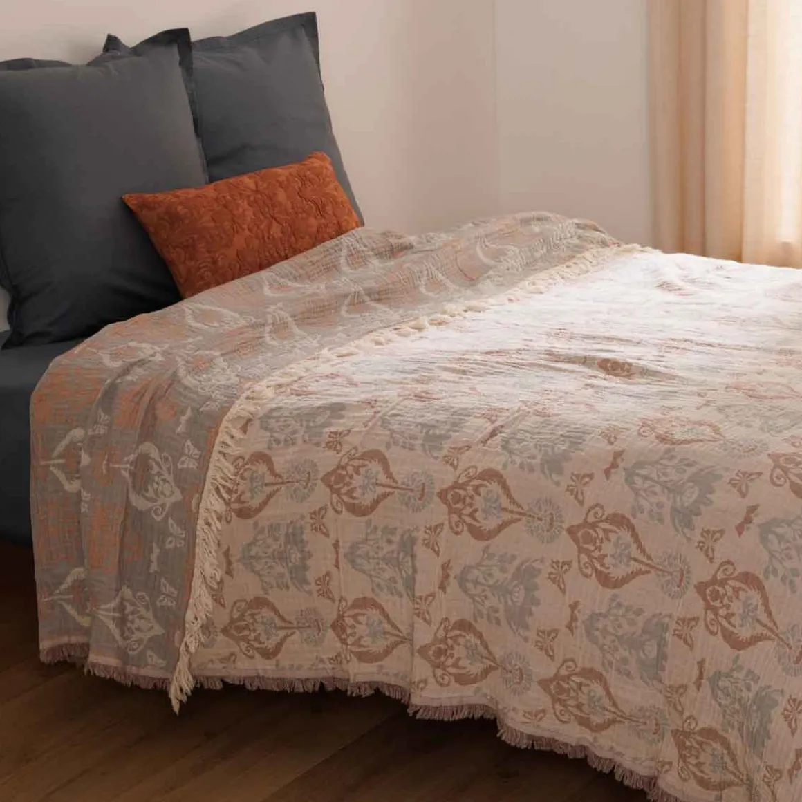 Colcha LITTLE COTTAGE pastel com franjas 240x260cm