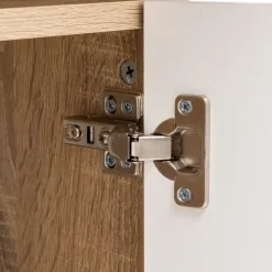 Ilha de cozinha com arrumação bege