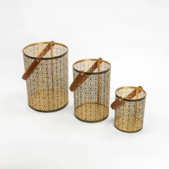 Lanterna dourada em metal com pega em couro 15cm