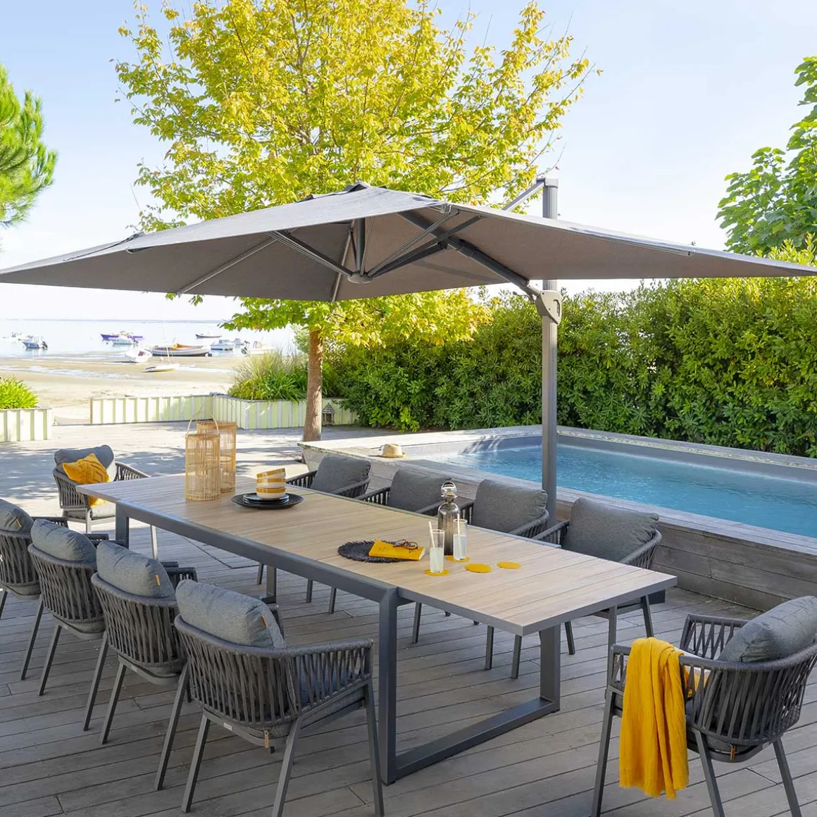 Mesa extensível corvo em alumínio e madeira acácia 220-340cm