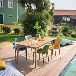 Mesa TIWI castanha em madeira acácia 6 pessoas