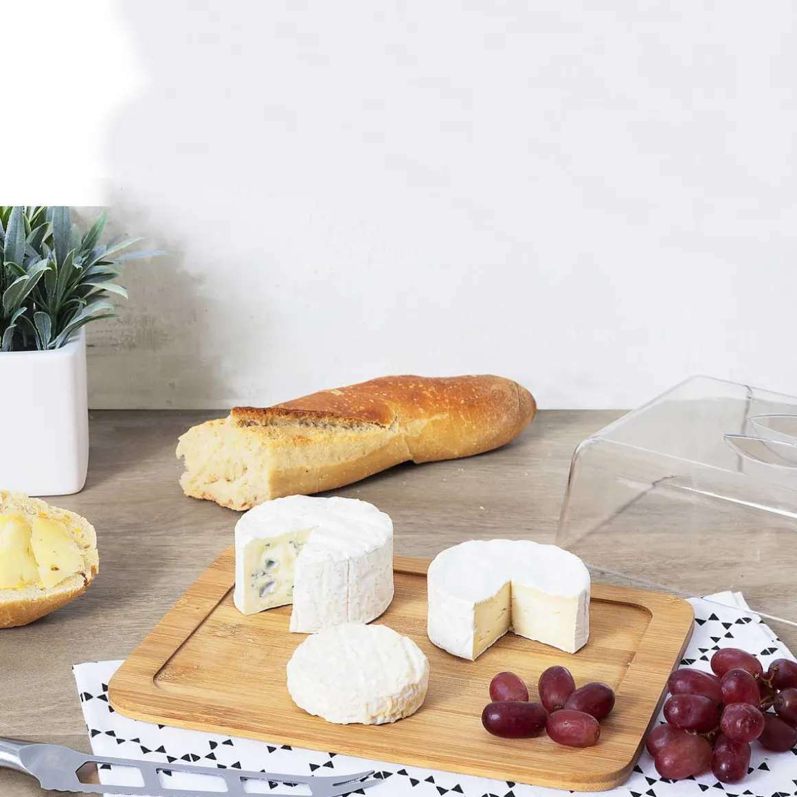 Queijeira em bambu com tampa